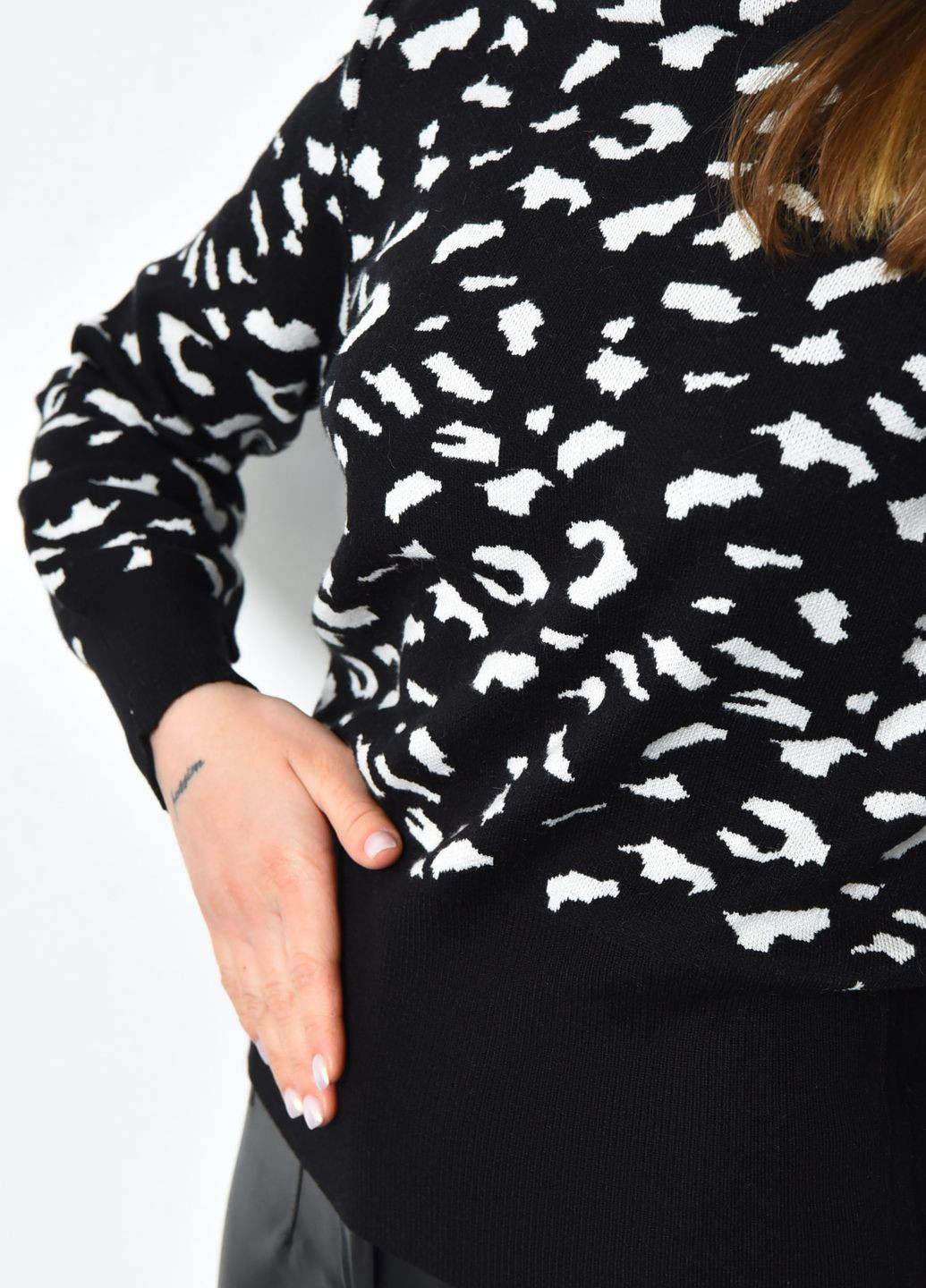 Черный зимний свитер женский акриловый черного цвета с белыми узорами пуловер Let's Shop