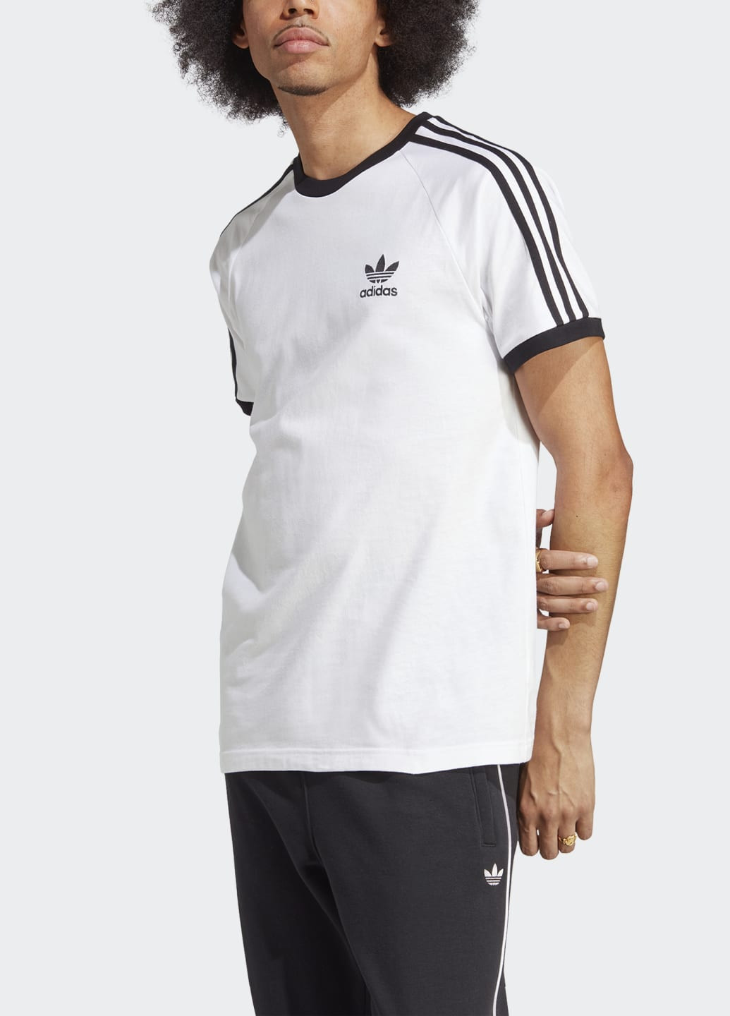 Біла футболка adicolor classics 3-stripes adidas