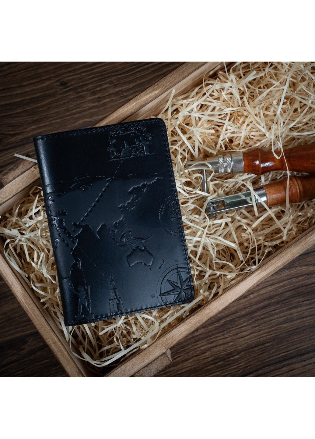 Кожаная обложка на паспорт HiArt PC-01 Shabby Cumaru 7 wonders of the world Рыжий Hi Art (268371463)