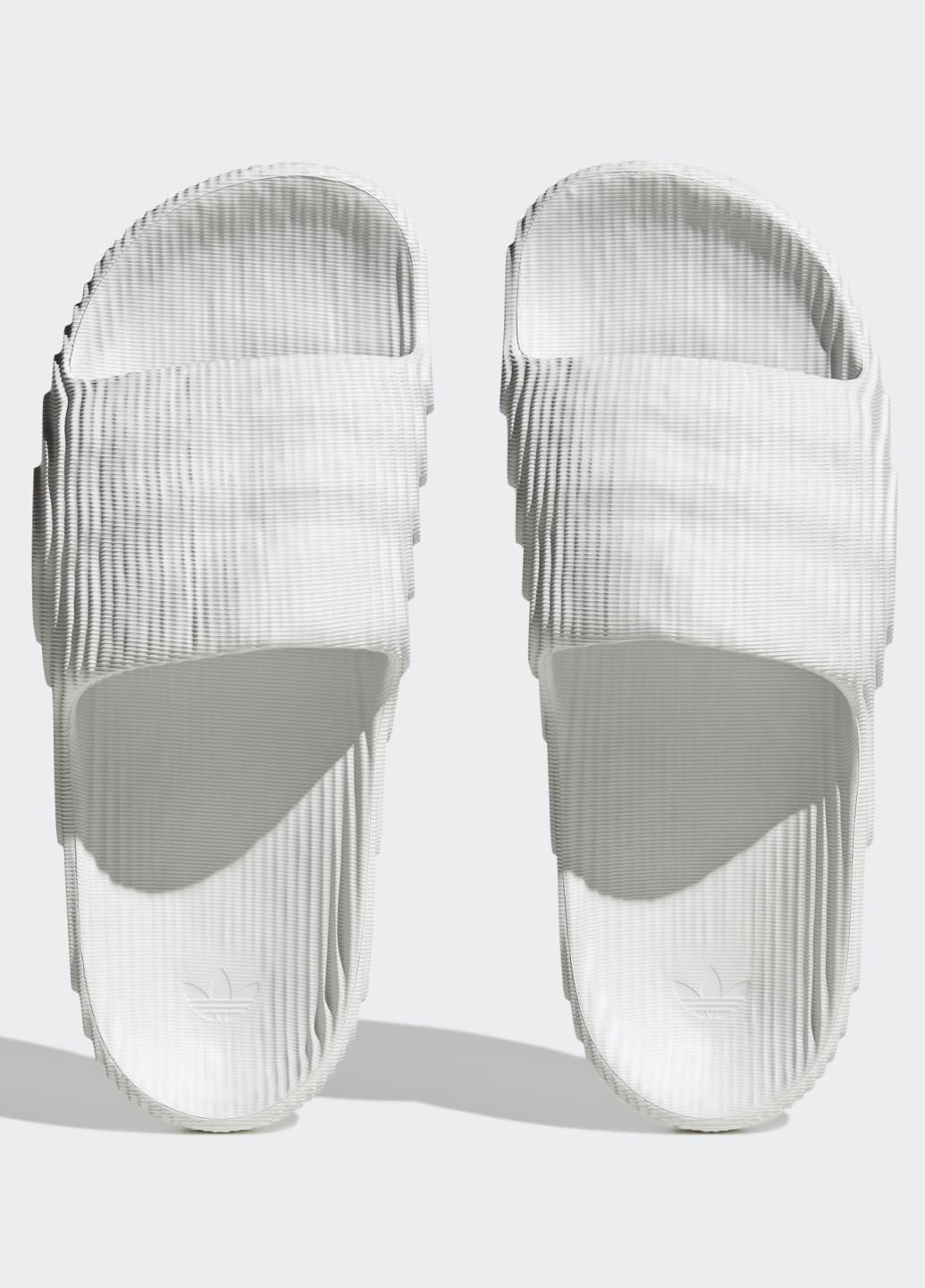 Белые спортивные шлепанцы adilette 22 adidas