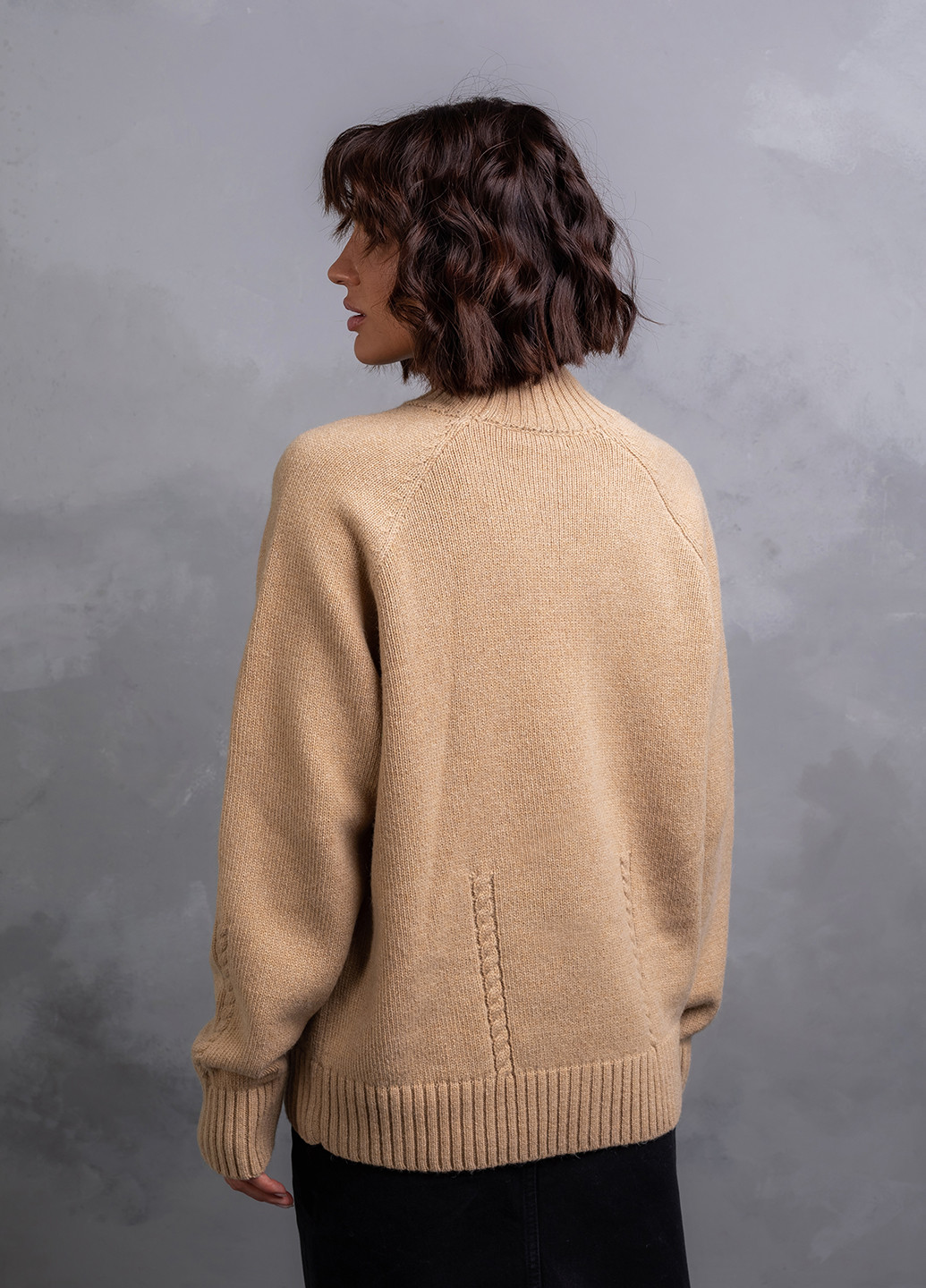 Светло-коричневый свитер женский Viviami