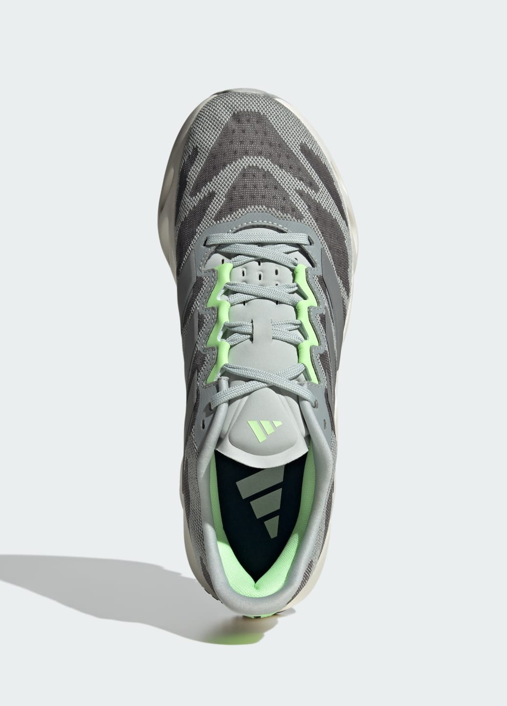 Сірі всесезон кросівки для бігу shift fwd adidas