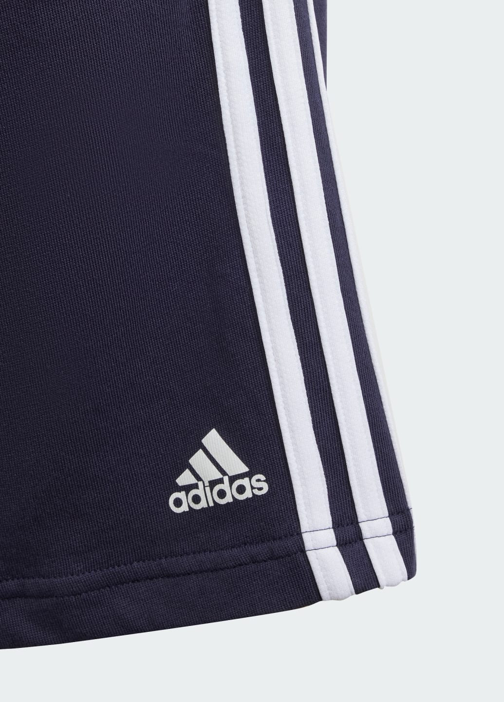 Шорти Essentials 3-Stripes Knit adidas (259813677)