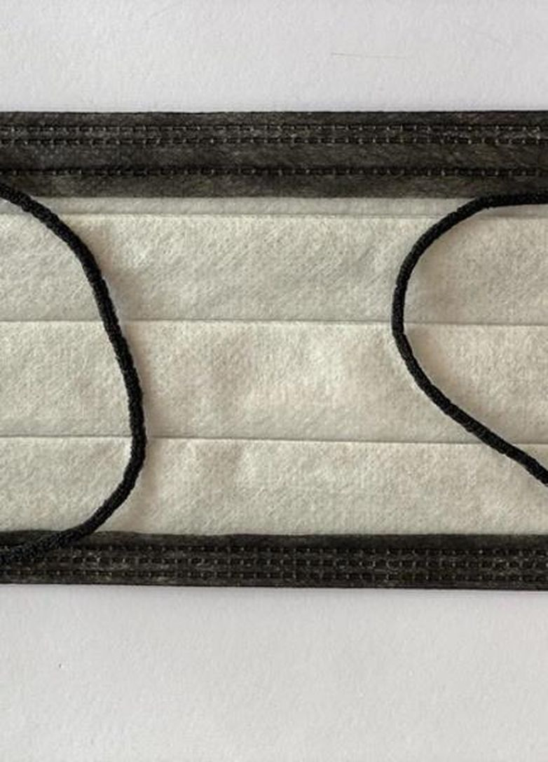 Маска медицинская трехслойная на резинках с носовым зажимом нестерильная 50 штук в пакете Черный Славна (267147669)