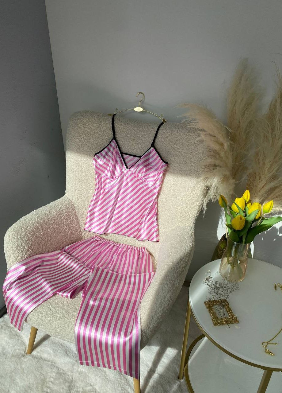 Розовая шелковая пижама No Brand