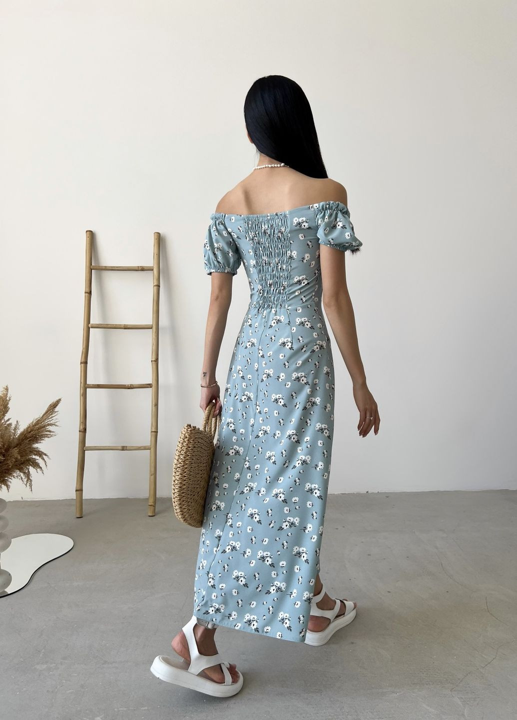 Оливкова кежуал сукня Larionoff з квітковим принтом
