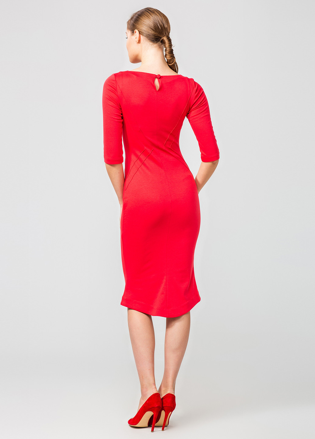 Алое деловое, повседневный красное платье-футляр футляр Nai Lu-na by Anastasiia Ivanova однотонное