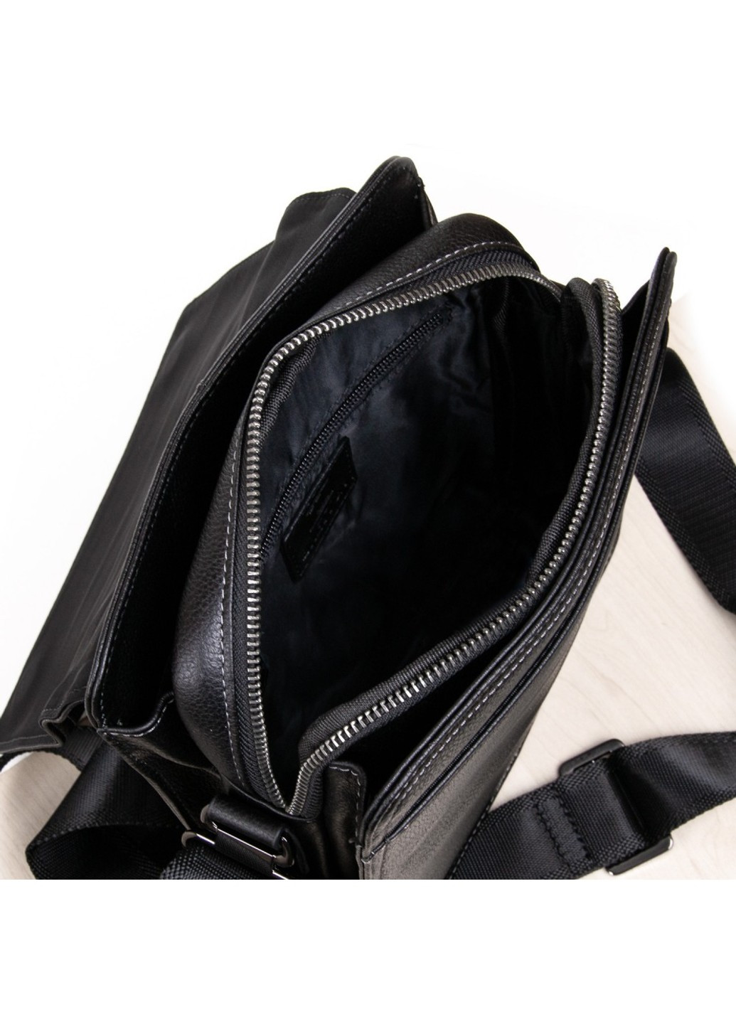 Мужская кожаная сумка через плечо 1645-4 black Bretton (272949965)