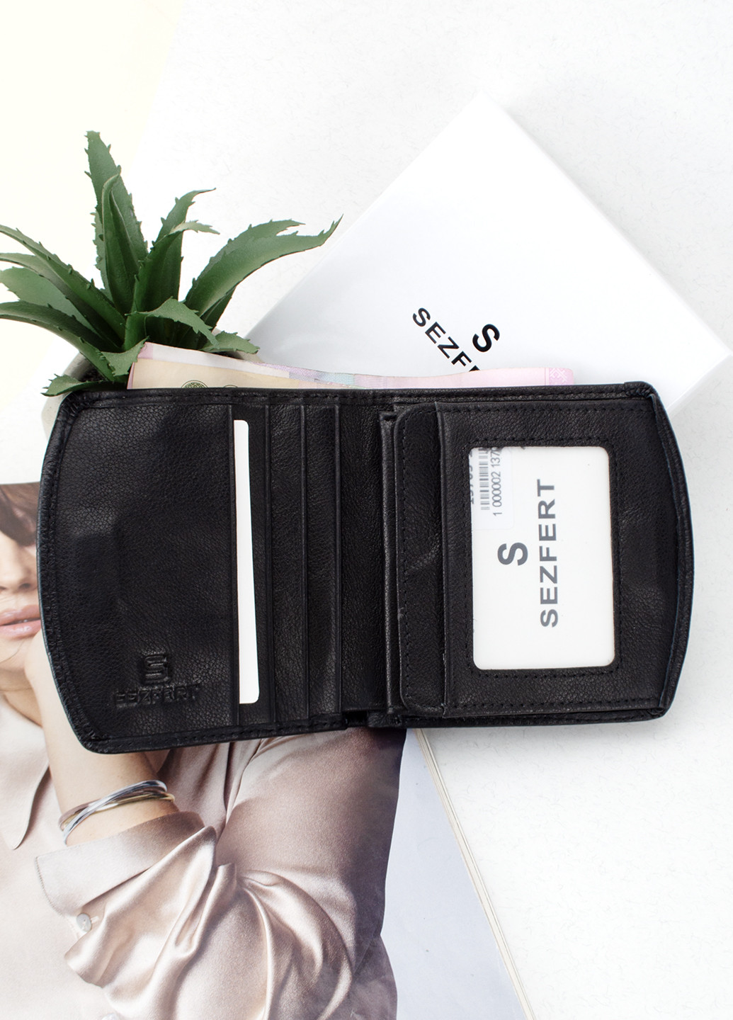 Жіночий шкіряний гаманець 13703-1 маленький чорний Sezfert (261240273)