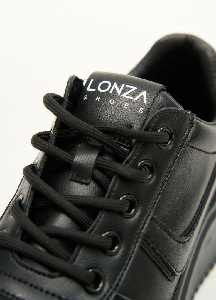 Черные демисезонные кроссовки 181473 Lonza