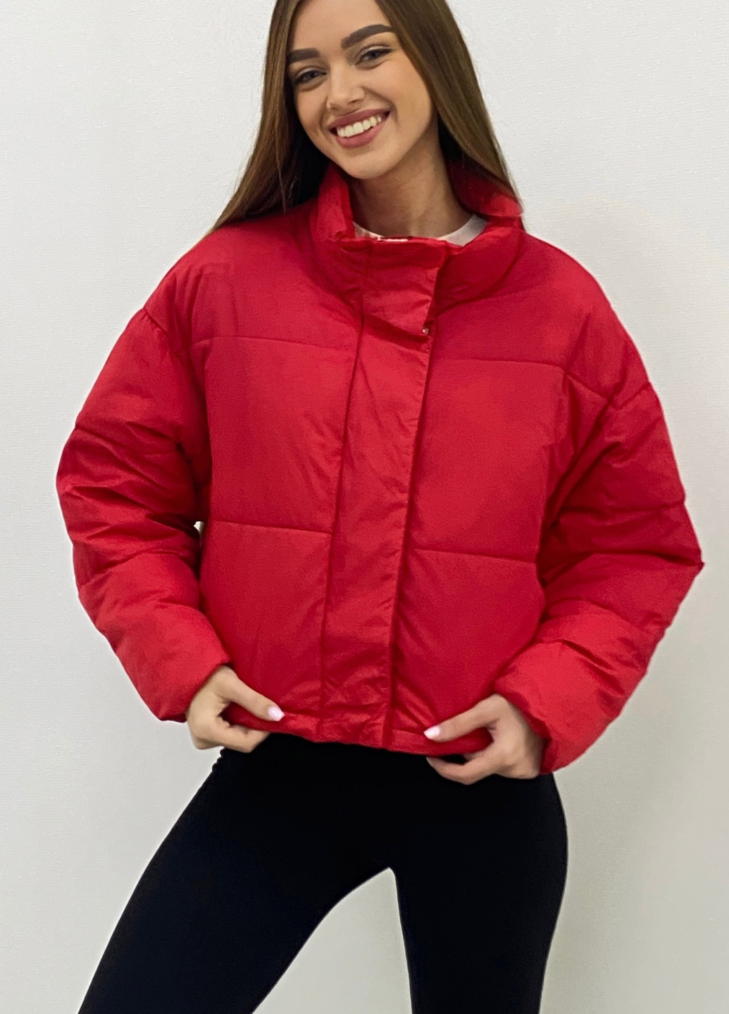 Червона демісезонна куртка жіноча червона Let's Shop