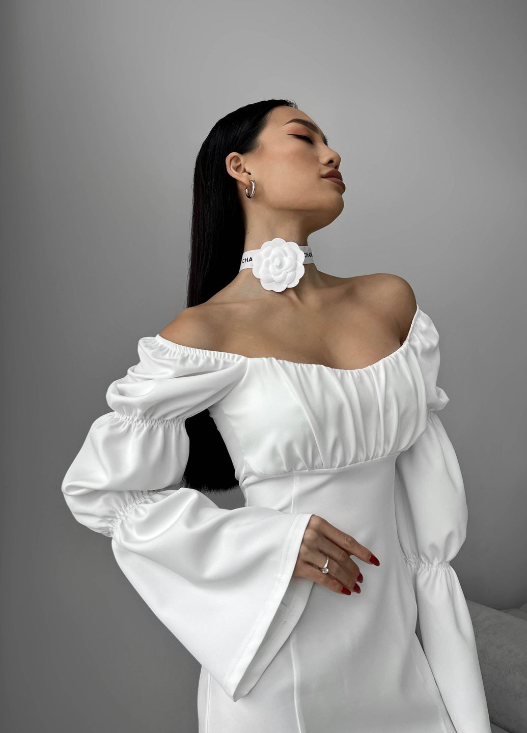 Белое праздничный, вечернее элегантное мини-платье белого цвета Jadone Fashion однотонное