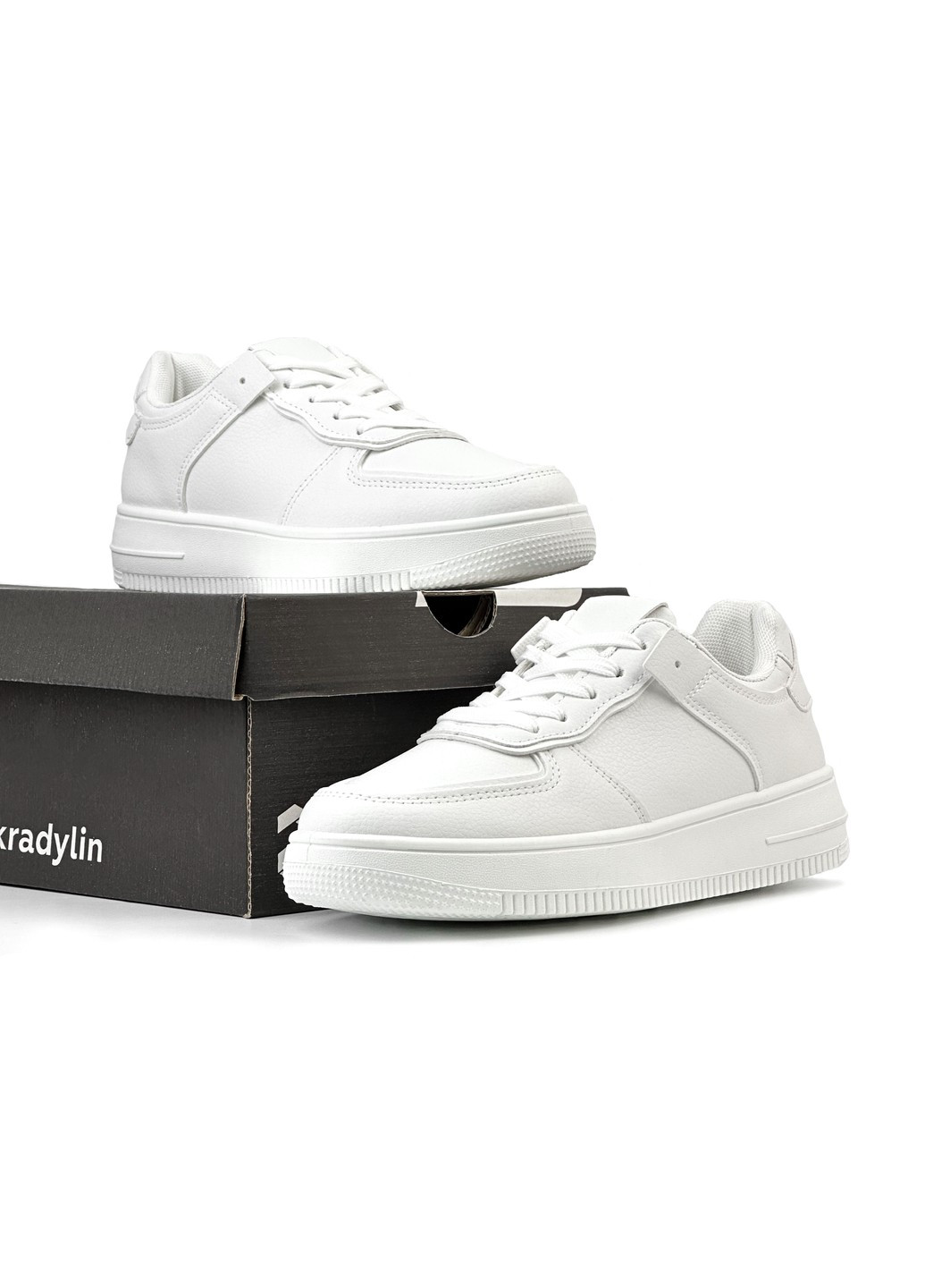 Белые демисезонные белые кроссовки в стиле бренда Navigator