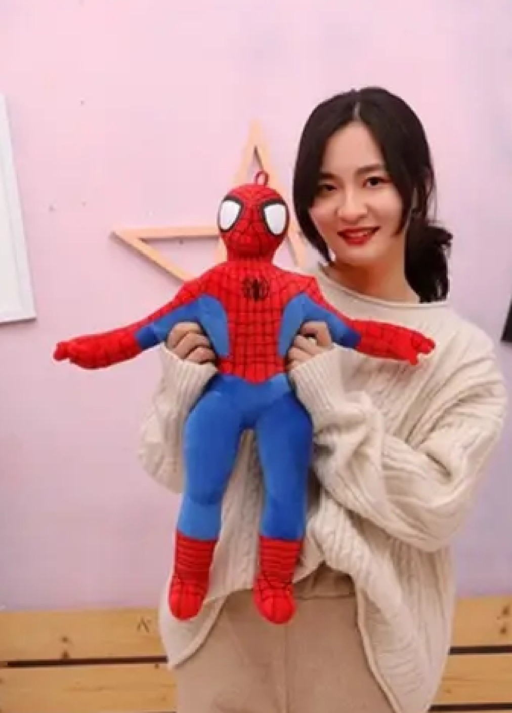 Детская большая мягкая плюшевая игрушка подушка обнимашка антистресс марвел Человек-паук 55 см (475404-Prob) Unbranded (266988091)