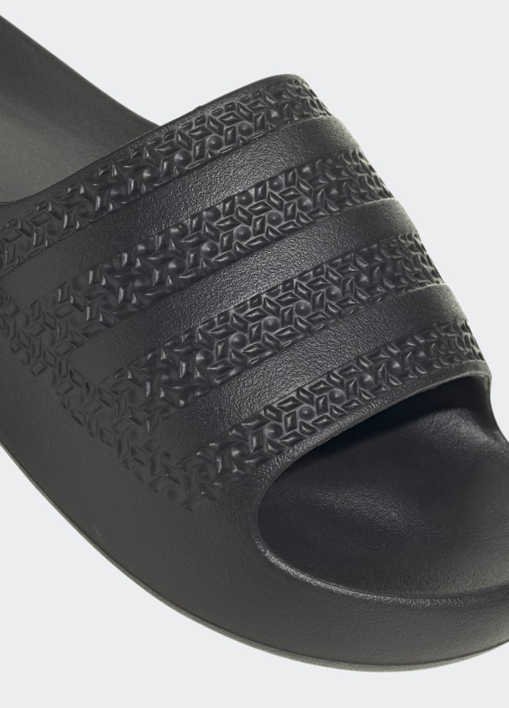 Черные шлепанцы adilette ayoon adidas