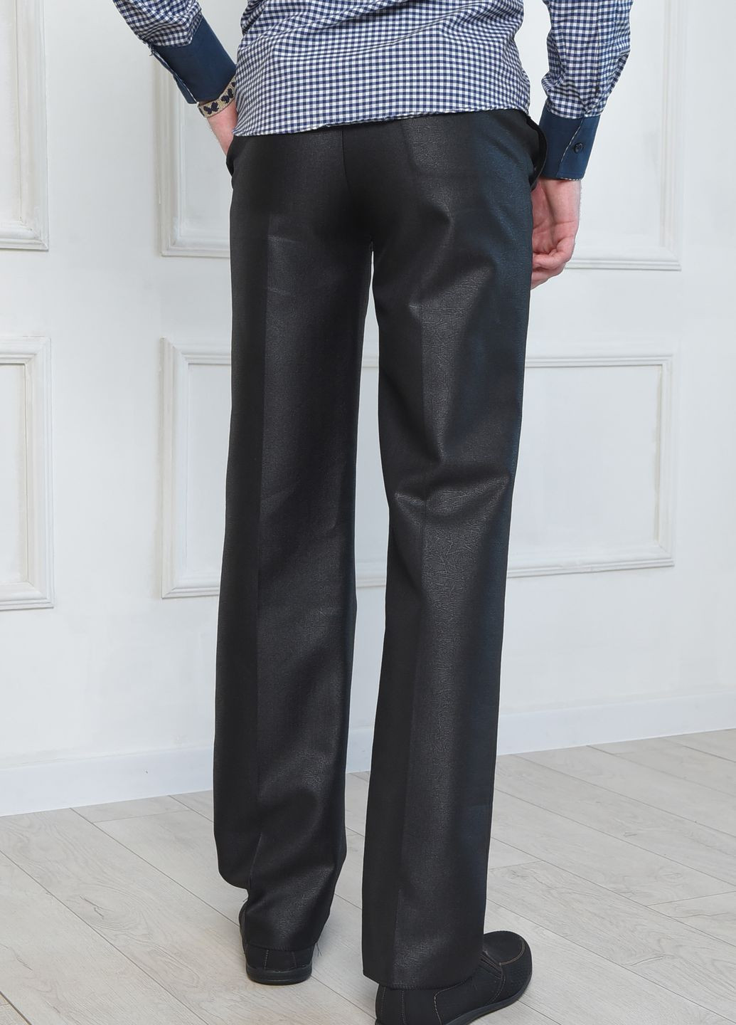 Черные демисезонные прямые брюки мужские черного цвета Let's Shop