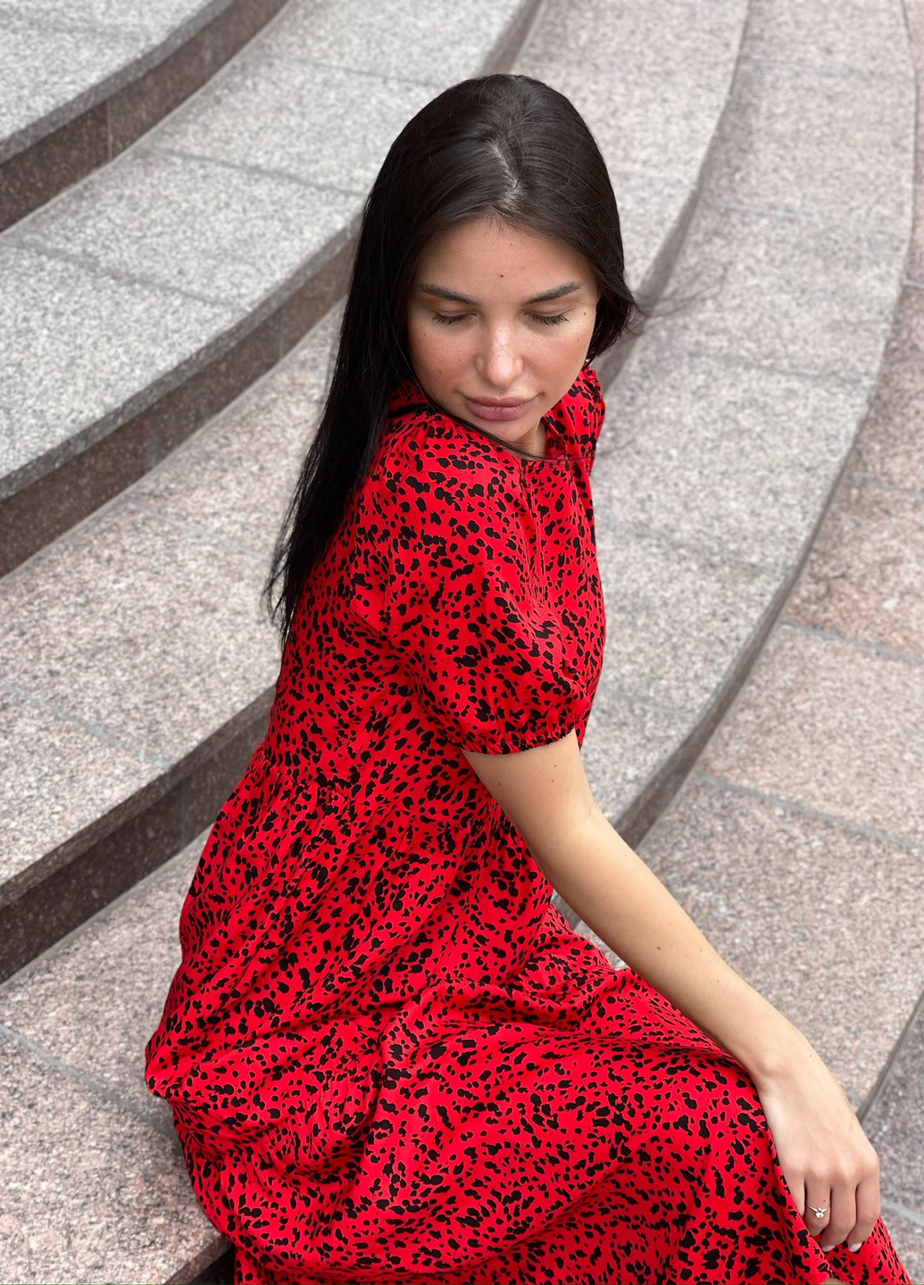 Красное кэжуал платье миди клеш, колокол BeART с животным (анималистичным) принтом