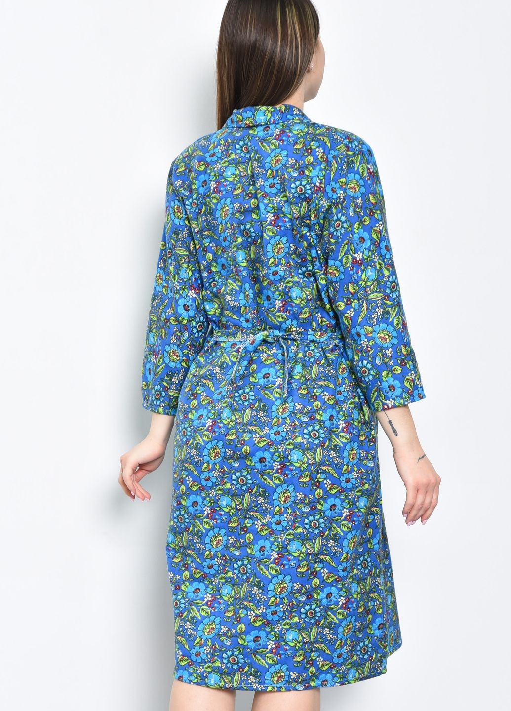 Халат женский байковый полубатальный синего цвета с цветочным принтом Let's Shop (271958455)