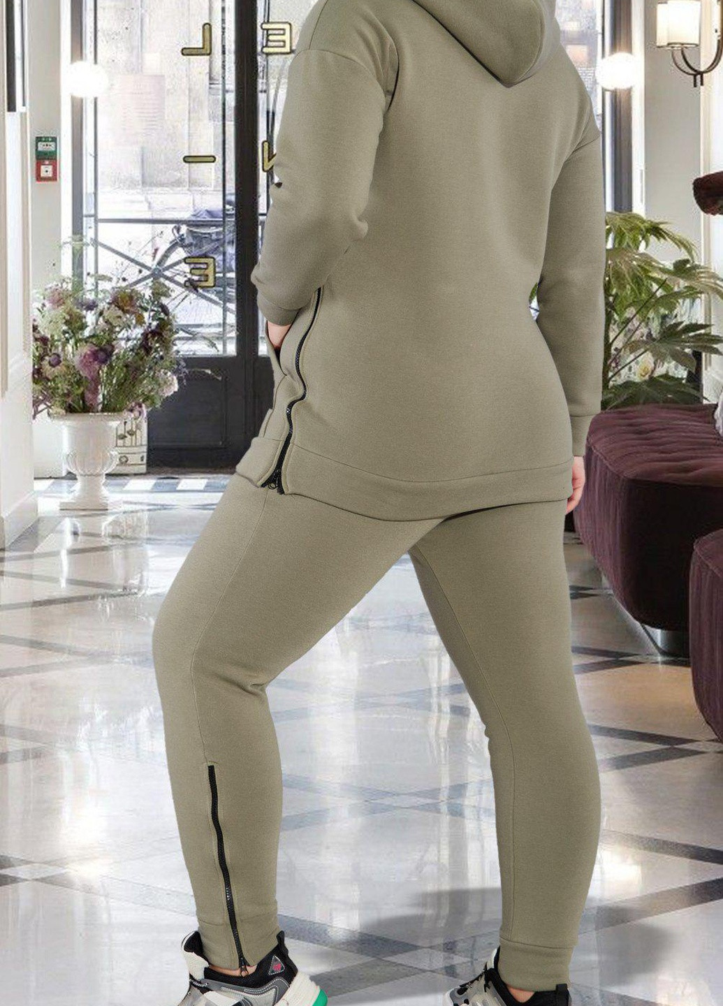 Костюми жіночі Красивий спортивно прогулянковий костюм великого розміру (УТ000071440) Lemanta (259483270)
