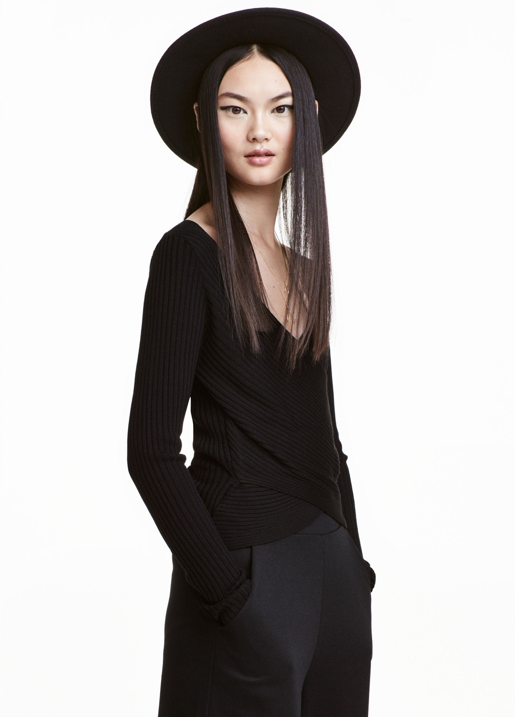 Черный пуловер,чорний, divided H&M