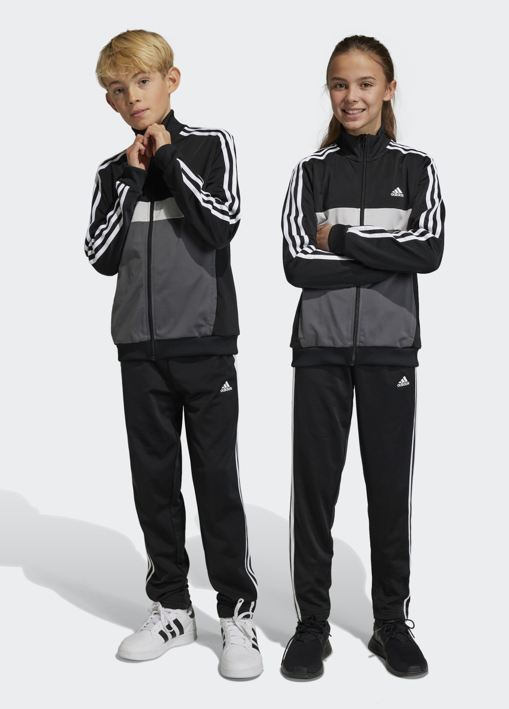 Спортивний костюм Essentials 3-Stripes Tiberio adidas (260474059)