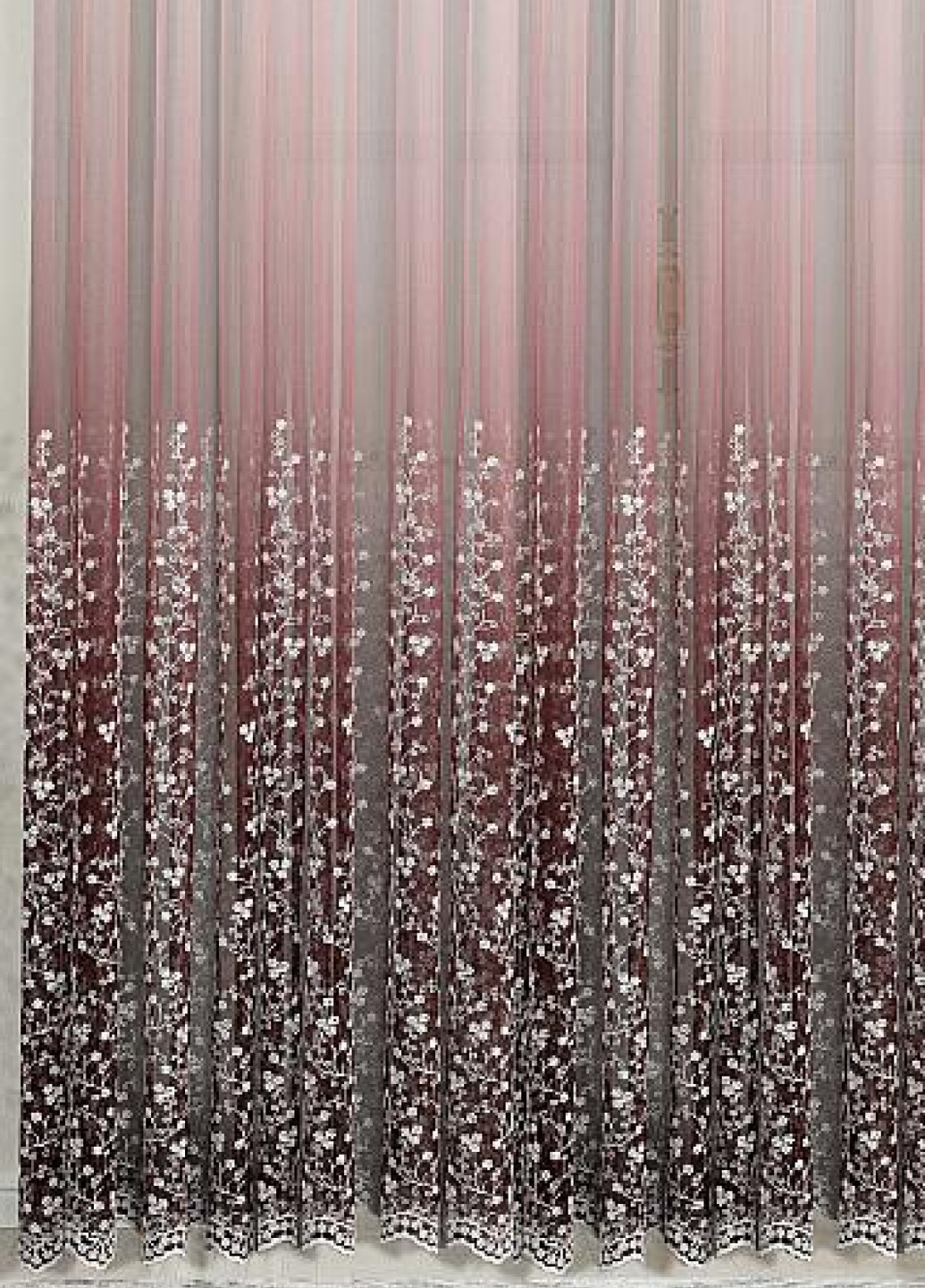 Готовый тюль фатин с вышивкой, градиент вишневый, ширина 300 см, высота 280 см No Brand (259215324)