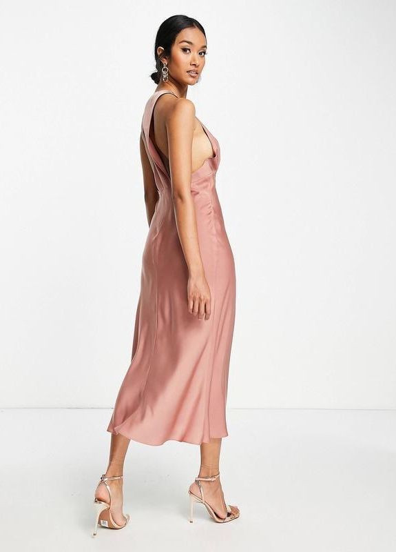 Темно-рожева святковий, коктейльна, вечірня атласна сукня міді з глибоким вирізом design Asos