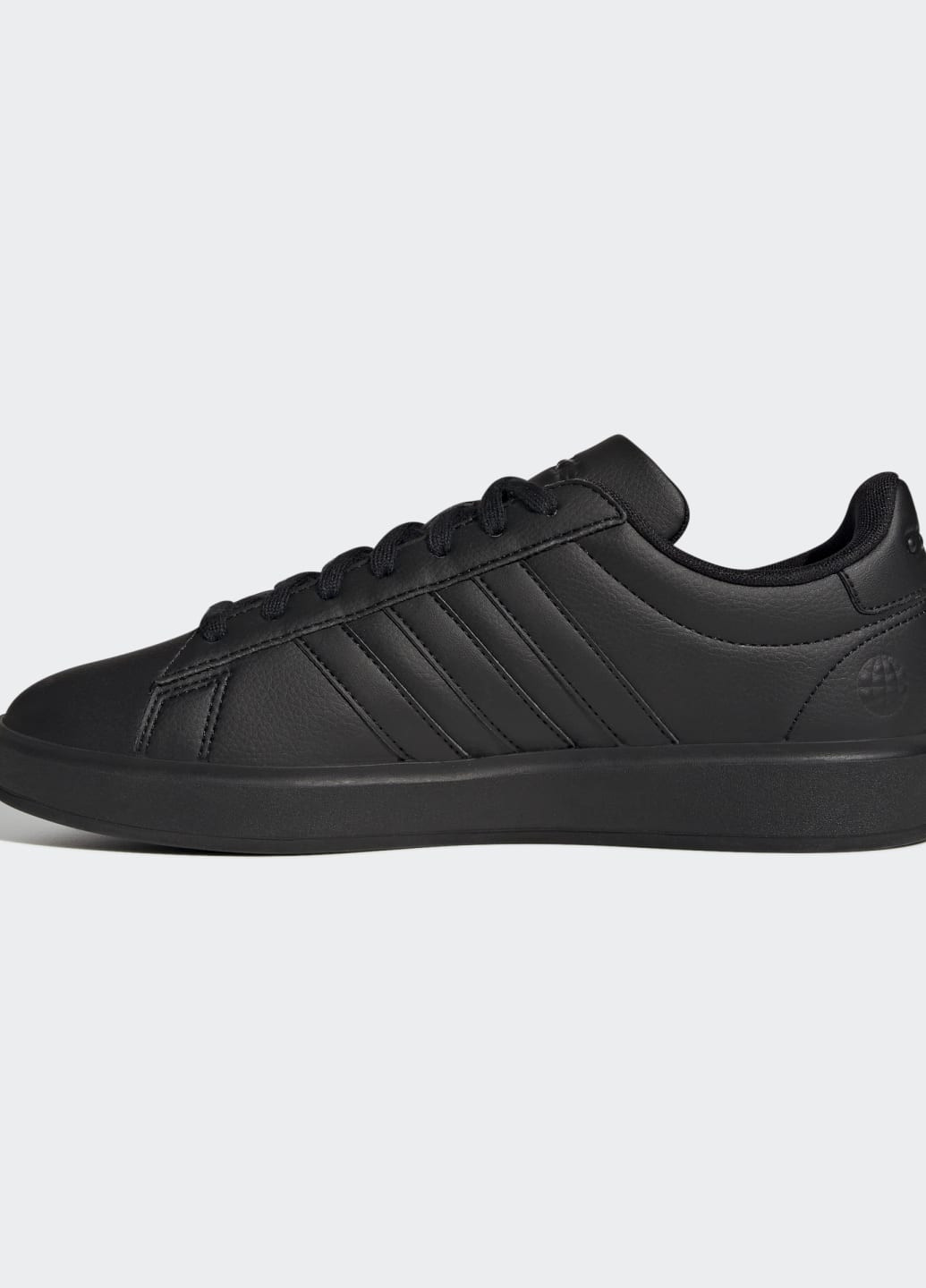 Черные всесезонные кроссовки grand court cloudfoam comfort adidas