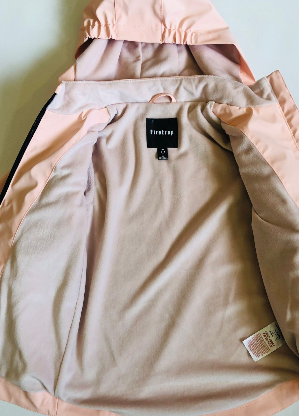 Рожева демісезонна стильнюча куртка-плащик для дівчинки Firetrap