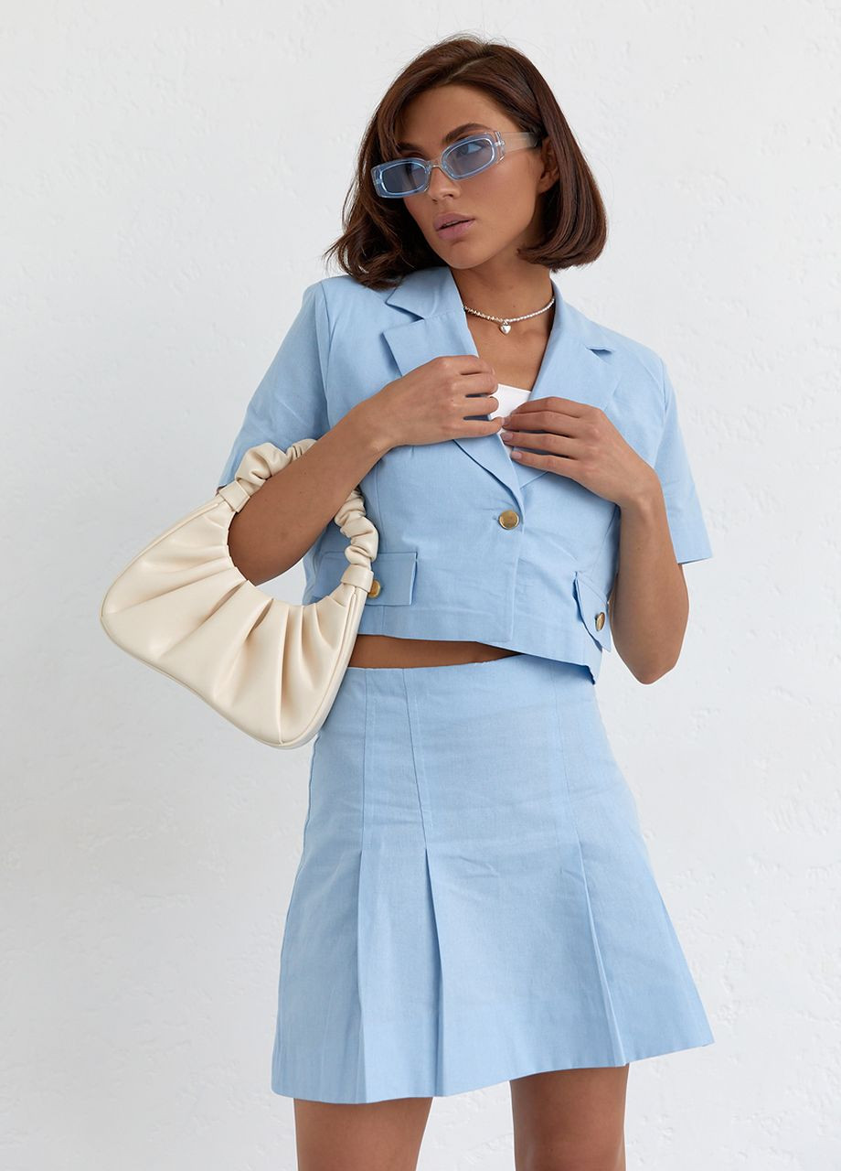 Костюм с юбкой плиссе и коротким жакетом - голубой Lurex (262810542)