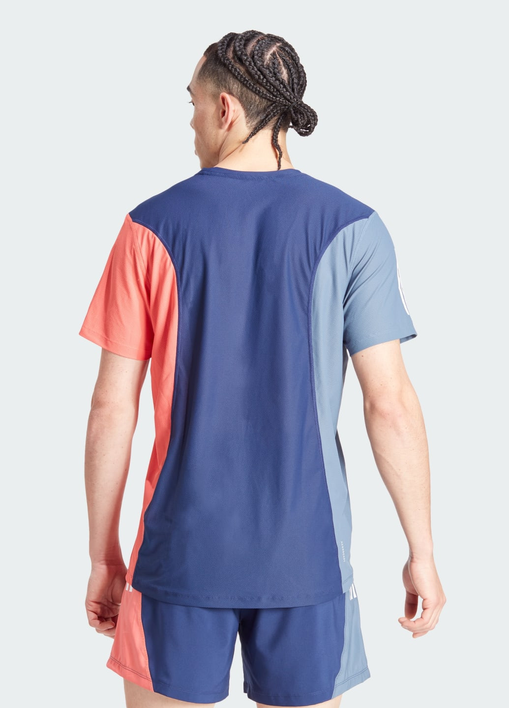 Синяя футболка own the run colorblock adidas