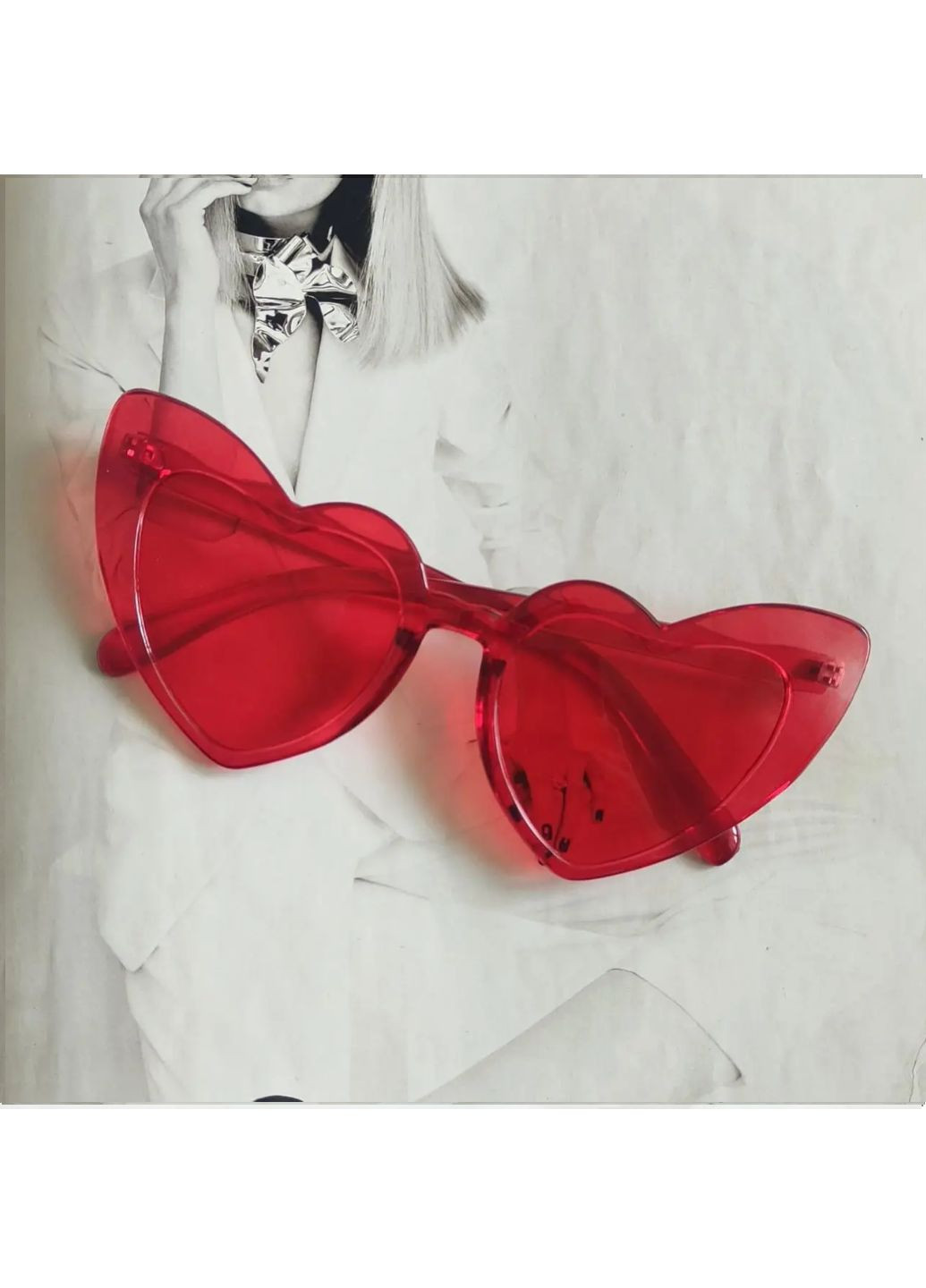 Женские очки солнцезащитные в форме сердца Красный прозрачный No Brand (259139365)
