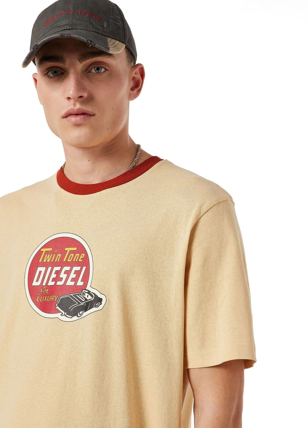 Бежева футболка Diesel