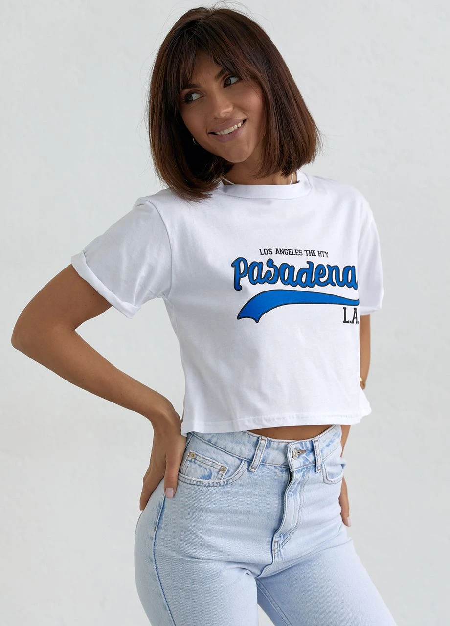 Укороченная футболка с надписью Pasadena - молочный Lurex - (262810780)