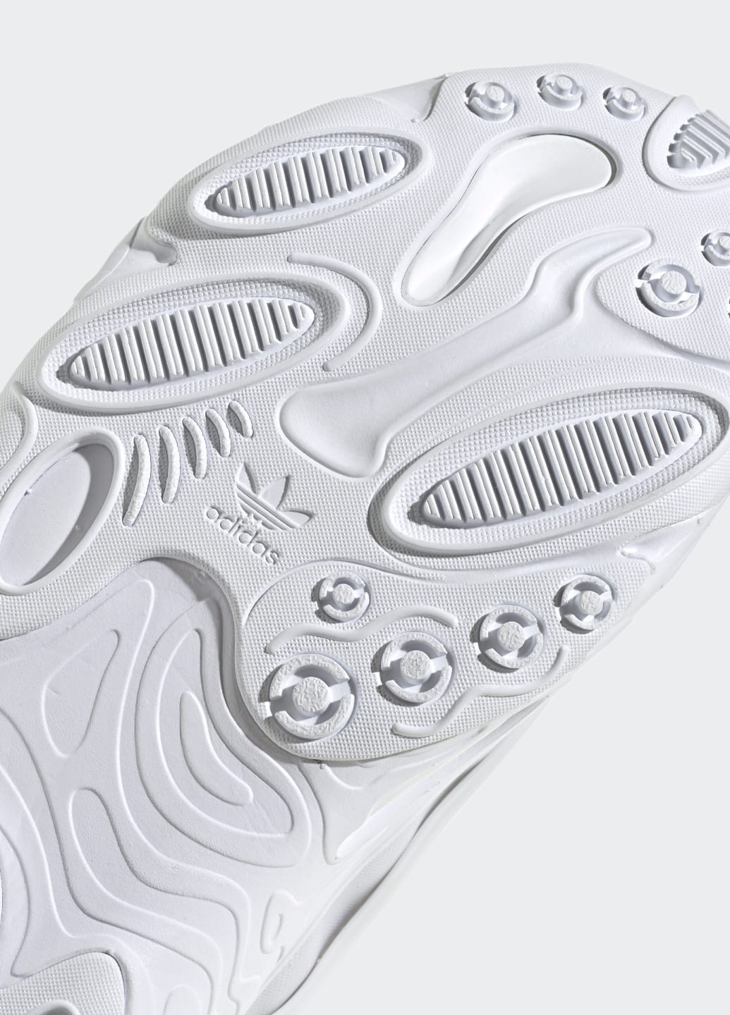 Білі всесезонні кросівки oznova adidas
