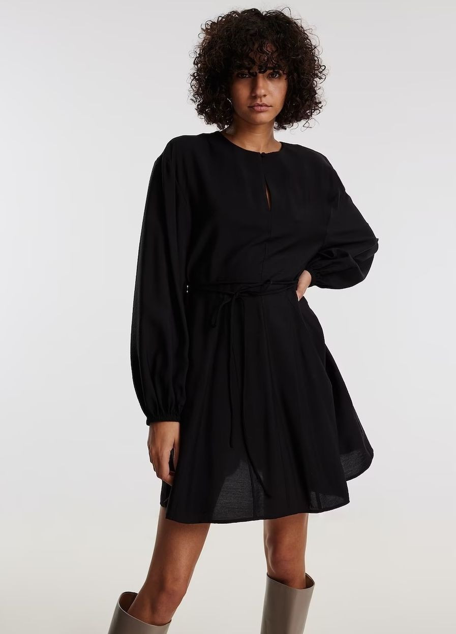 Чорна сукня Edited