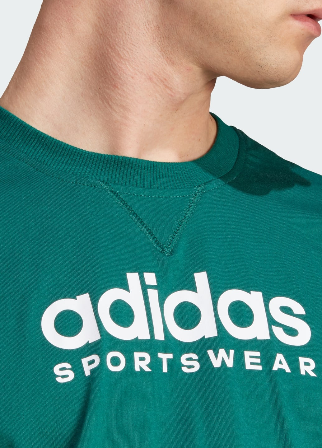 Зелена футболка з принтом all szn adidas