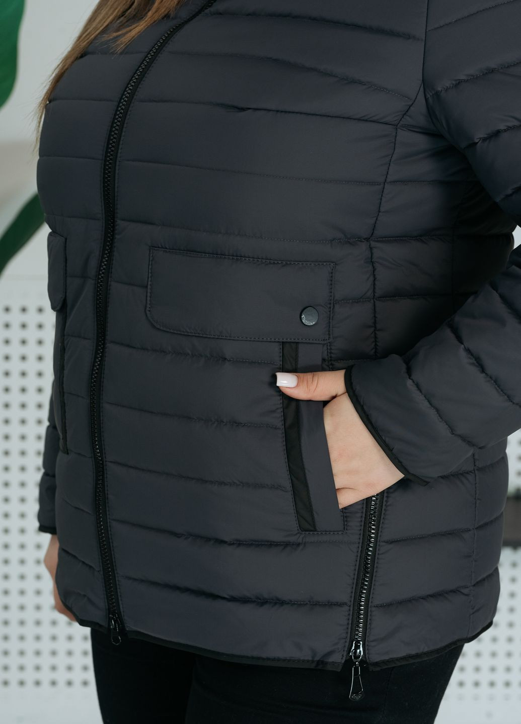 Графітова демісезонна весняна жіноча куртка великого розміру SK