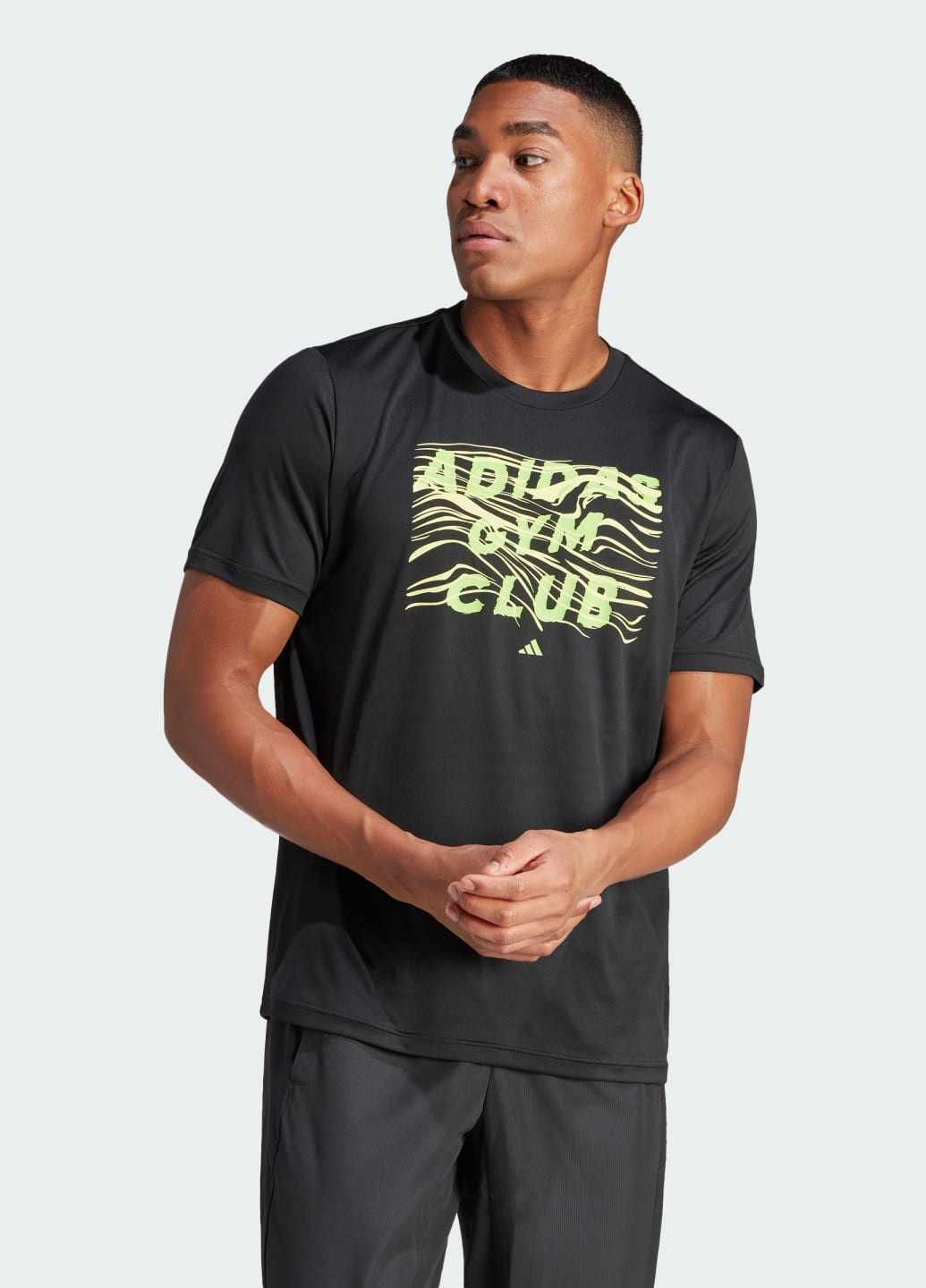 Черная футболка hiit graphic training adidas