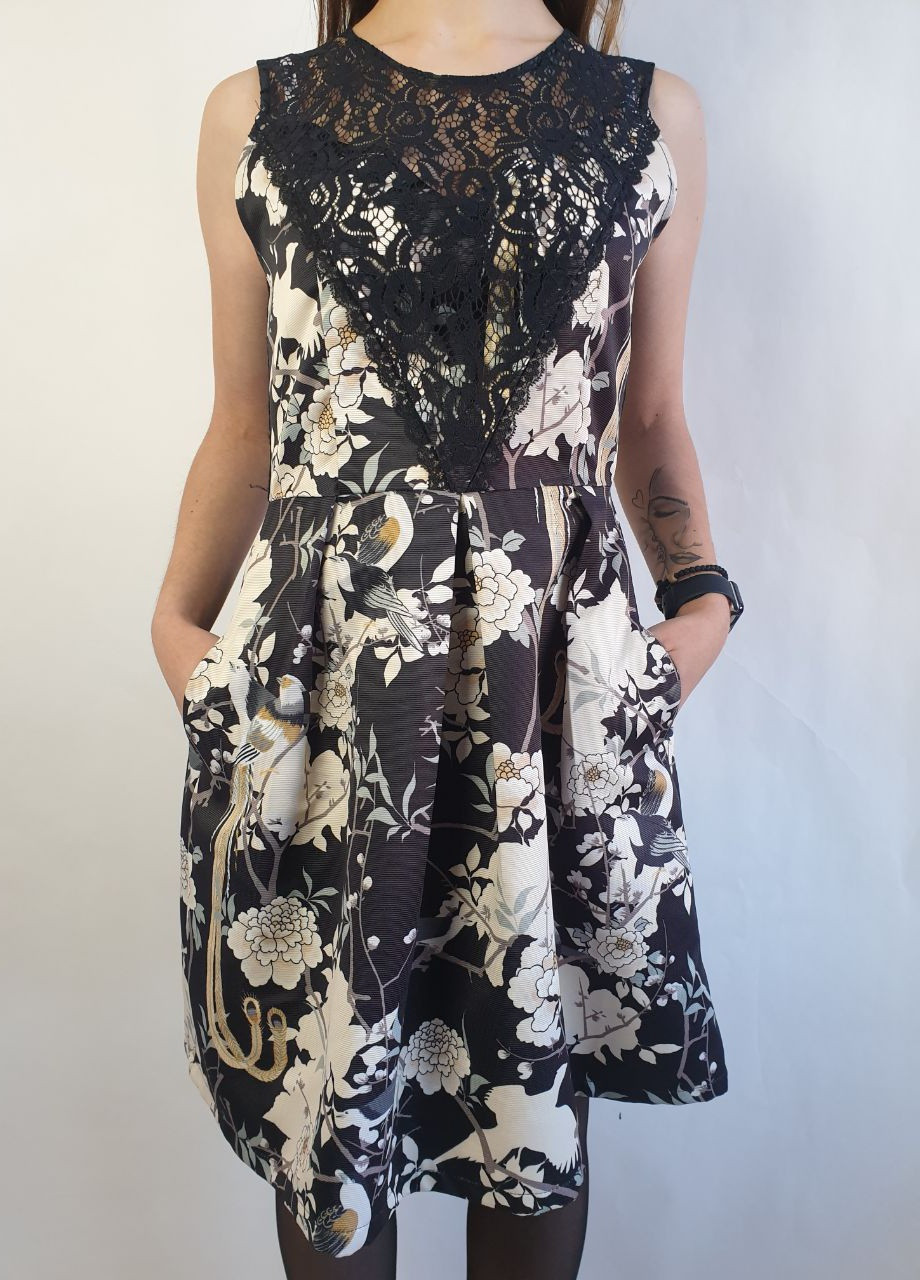 Черное кэжуал платье Artigli с цветочным принтом