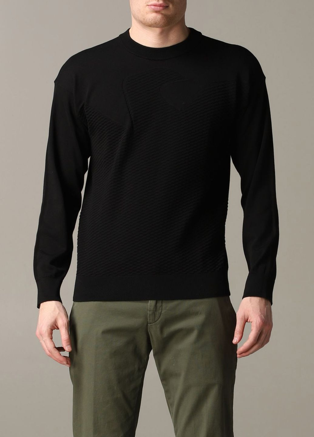 Черный свитер Emporio Armani