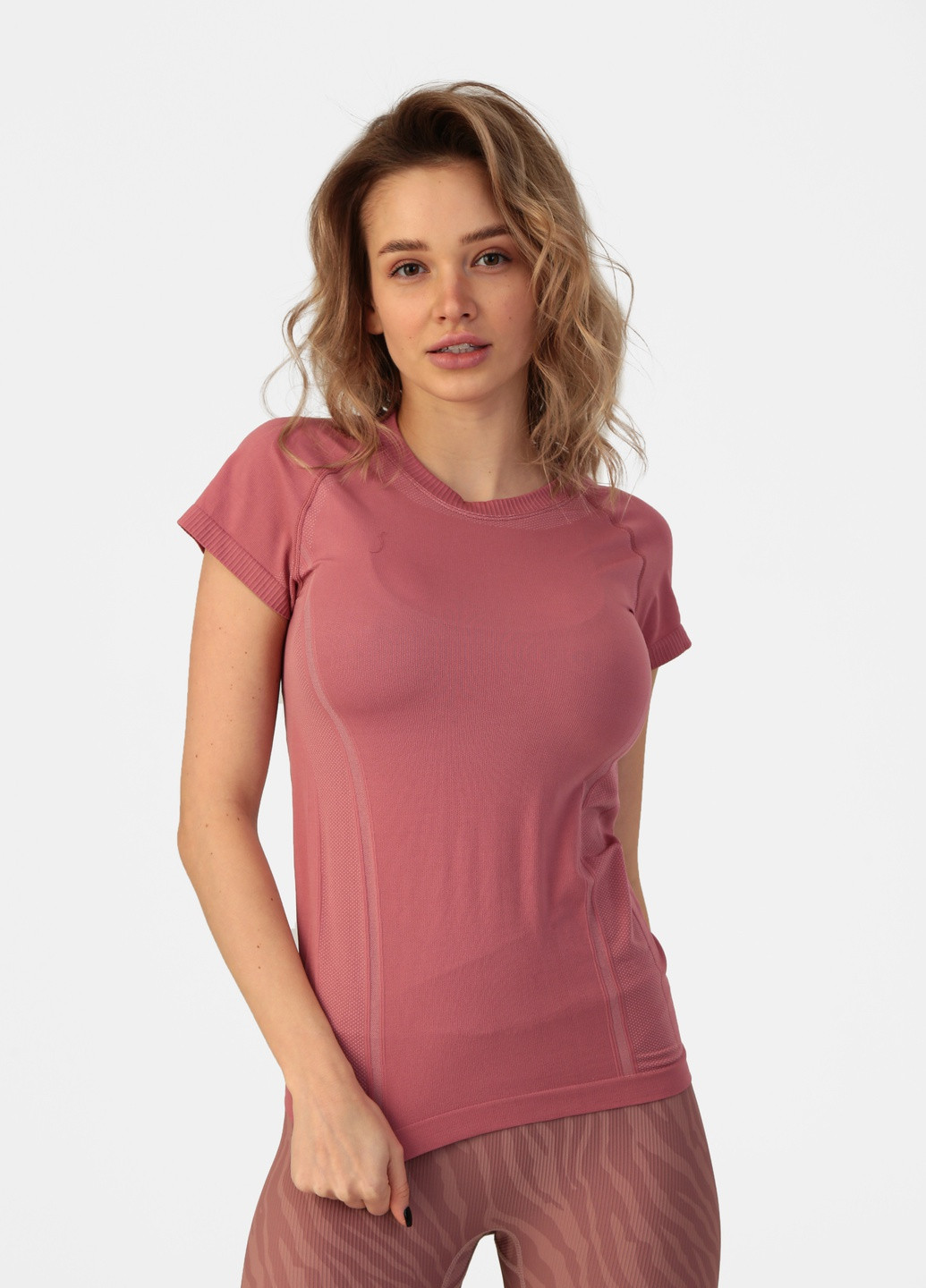 Розовая футболка женская Avecs