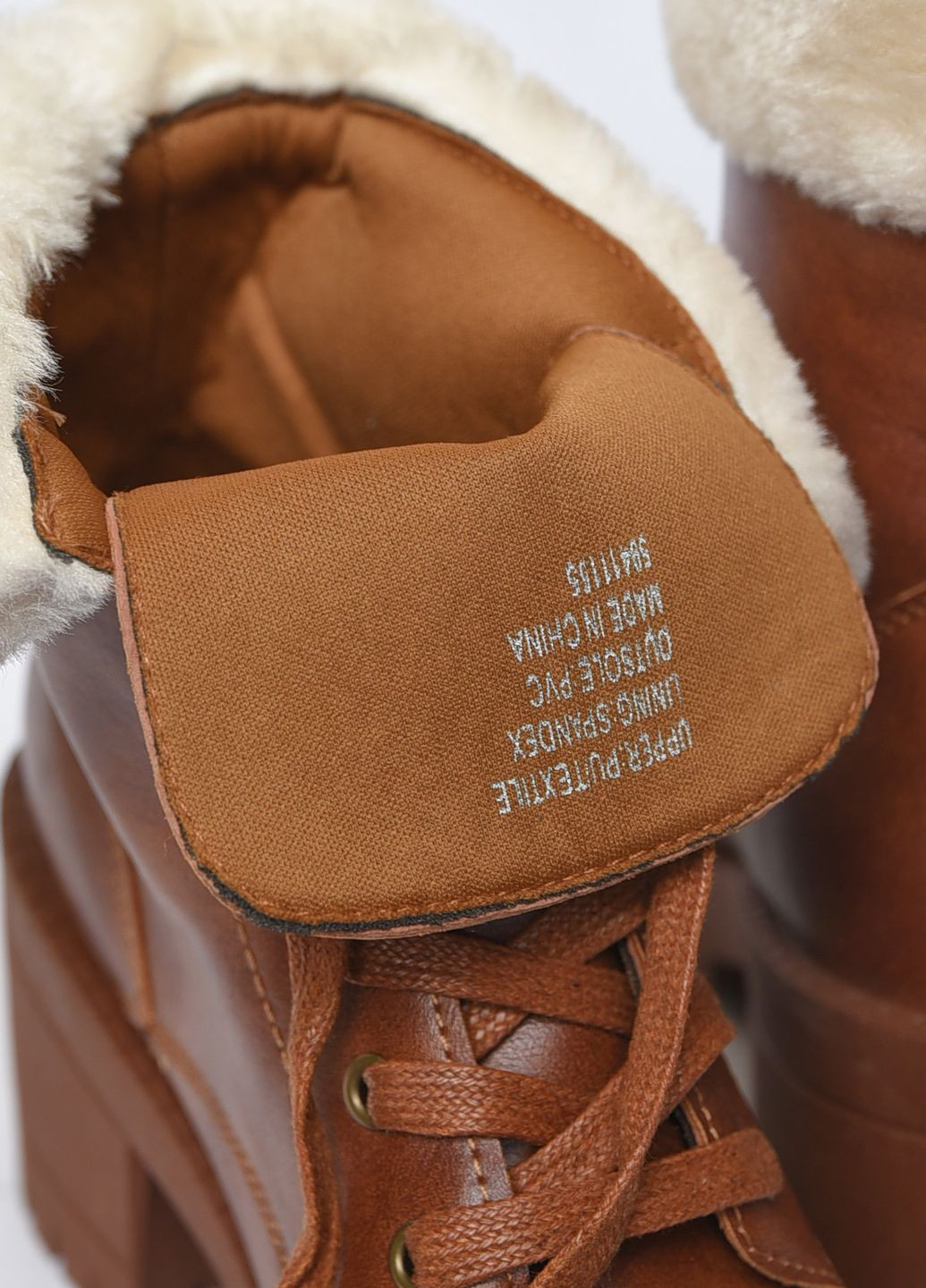 Осенние ботинки женские демисезонные светло-коричневого цвета дезерты Let's Shop без декора из искусственной кожи
