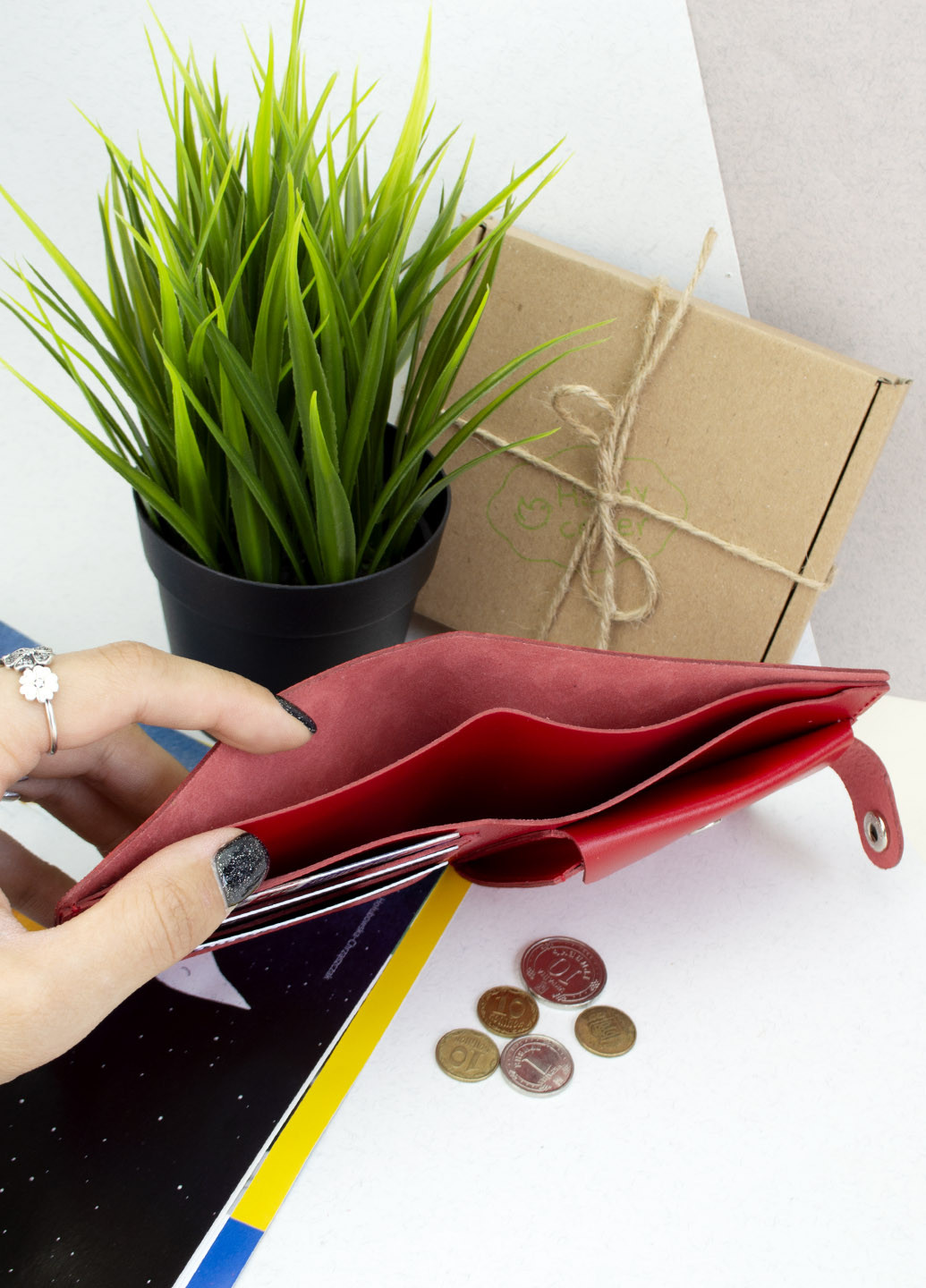 Подарунковий жіночий набір №82 у коробці: гаманець, паспорт та ремінь червоний HandyCover (272593085)