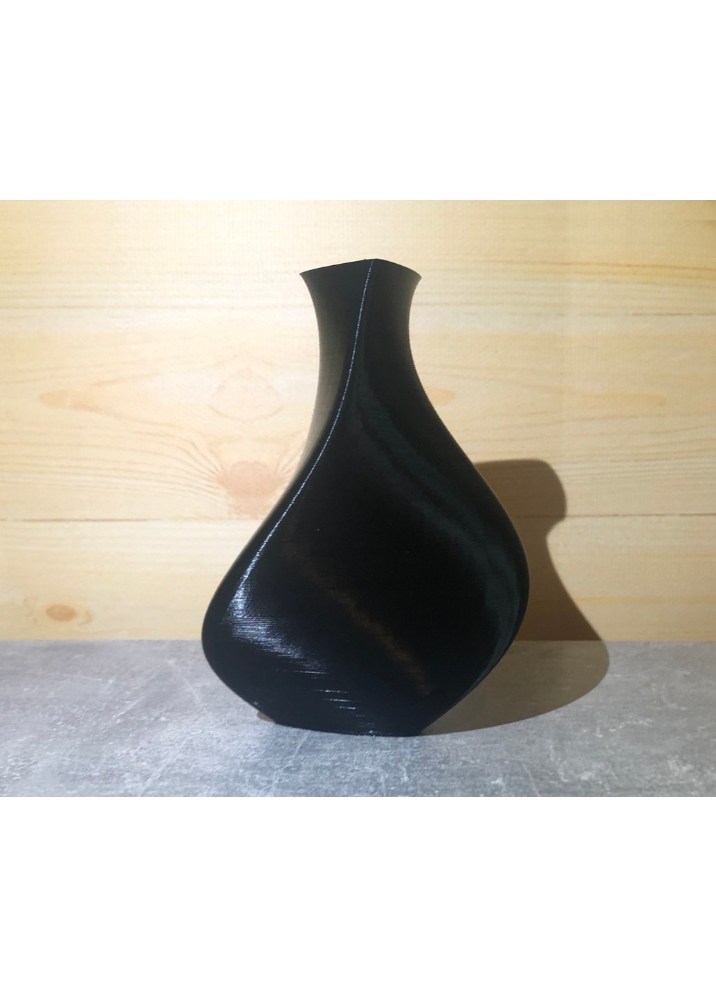 Фігурна декоративна тонкостінна ваза «Дельта» ЗаСвіт (261555270)