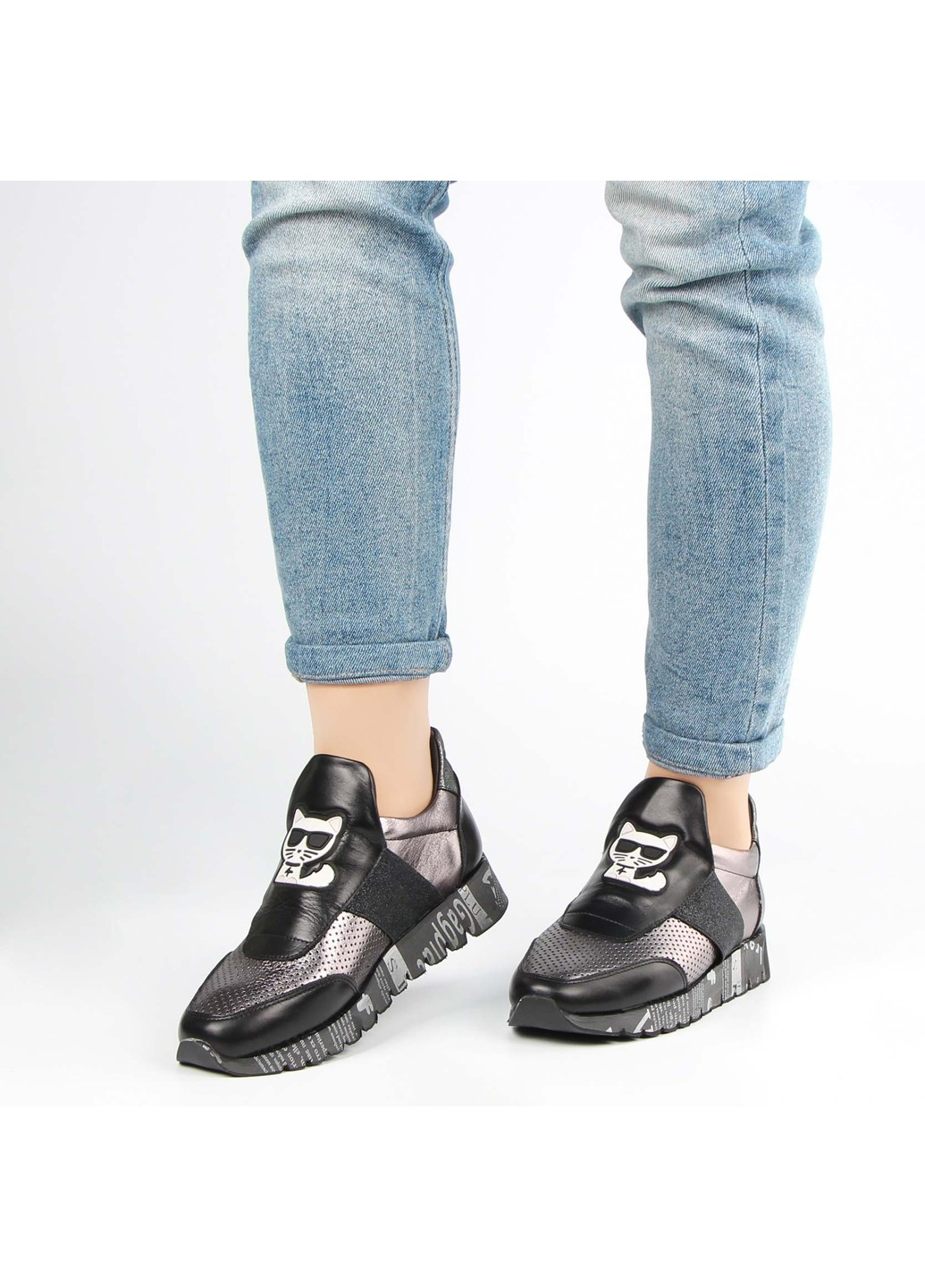 Черные демисезонные женские кроссовки 197364 Buts