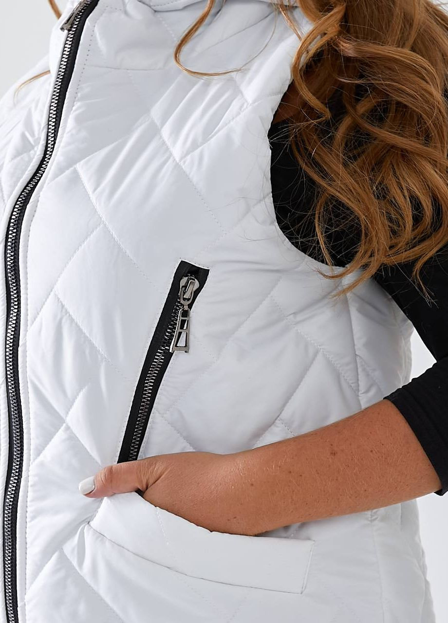 Жіноча жилетка з капюшоном колір білий р.48/50 442332 New Trend (265405086)