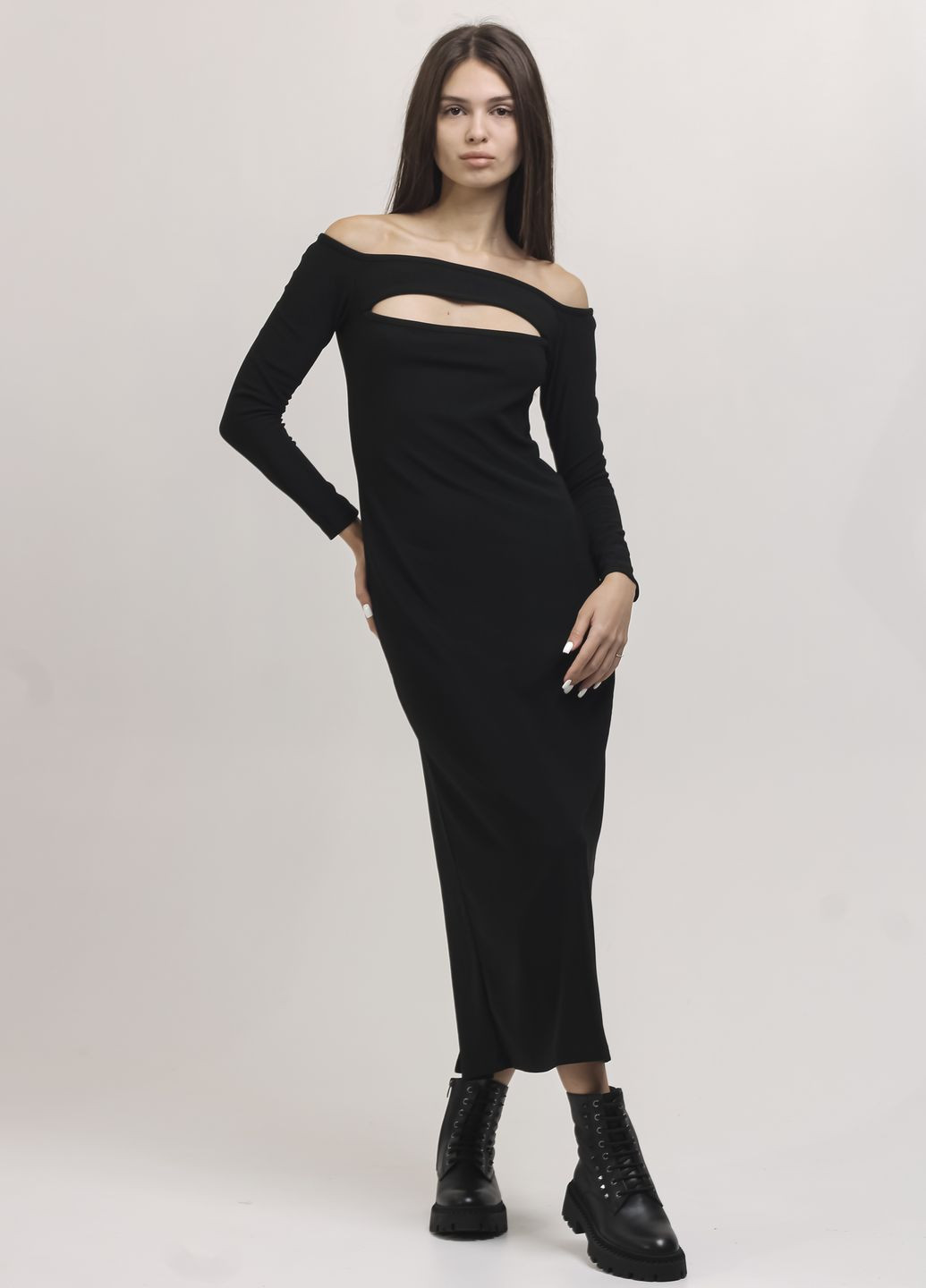 Черное кэжуал платье длинное черное MZR
