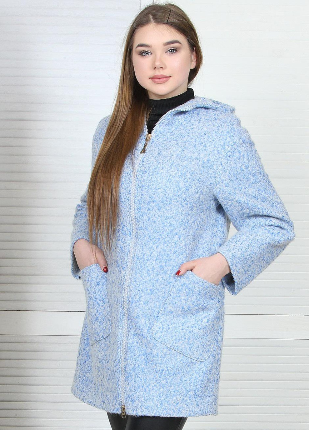 Светло-голубое демисезонное Пальто женское 0666 меланж голубой букле белое Актуаль