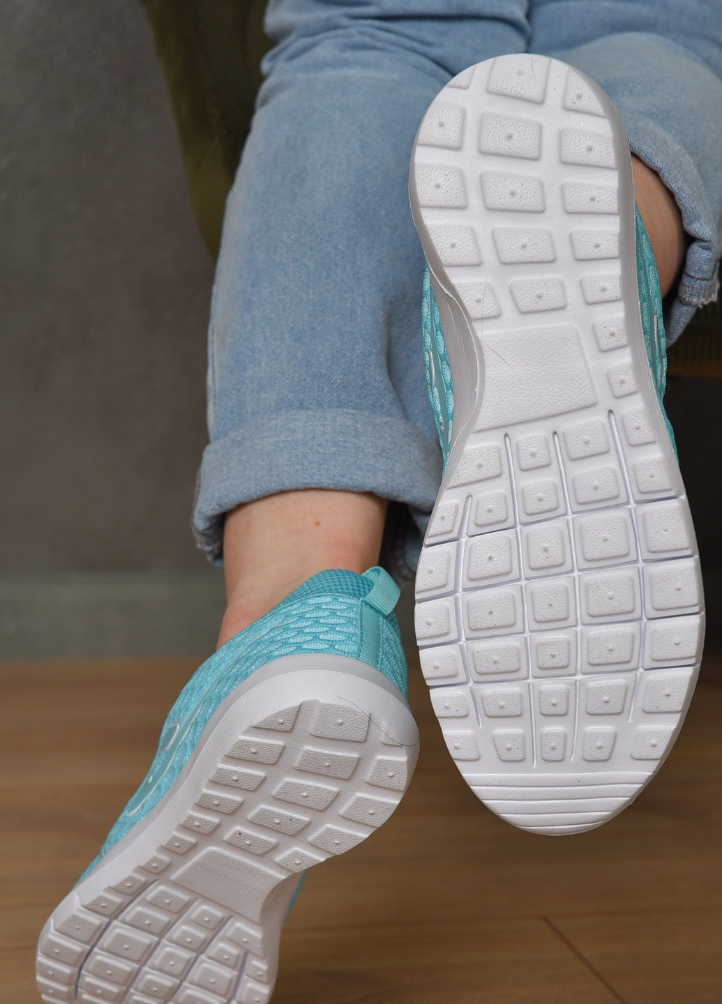 Блакитні осінні кросівки жіночі блакитного кольору на шнурівці Let's Shop
